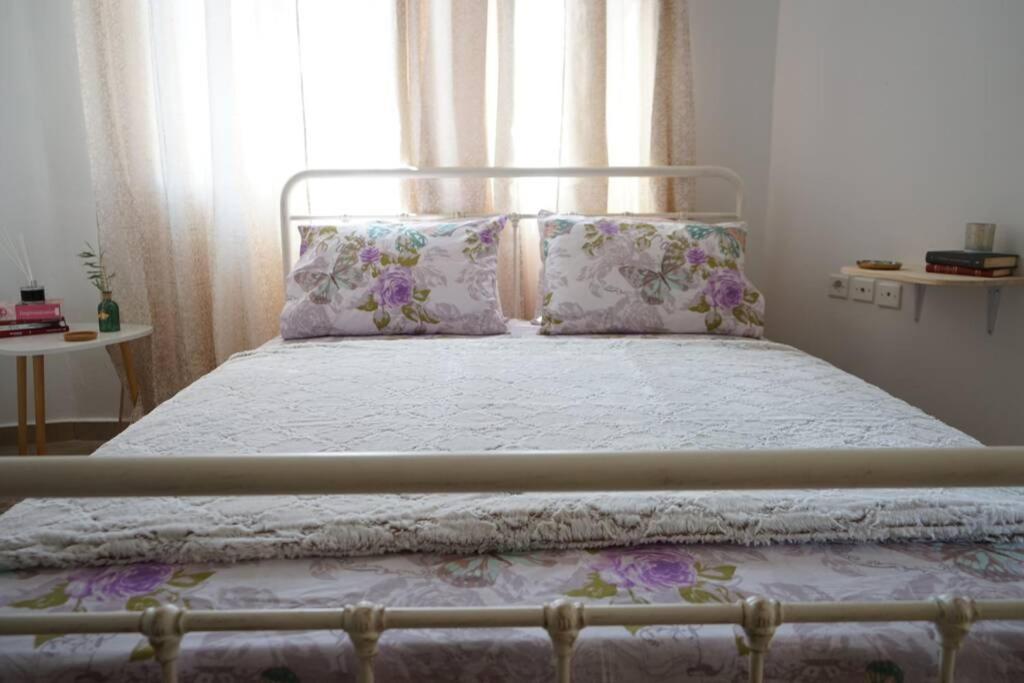 Γ3 - The Weekend Getaway One Apartment Aigio Exterior photo