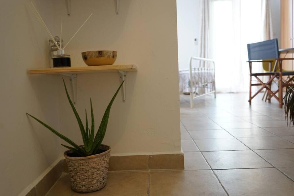 Γ3 - The Weekend Getaway One Apartment Aigio Exterior photo