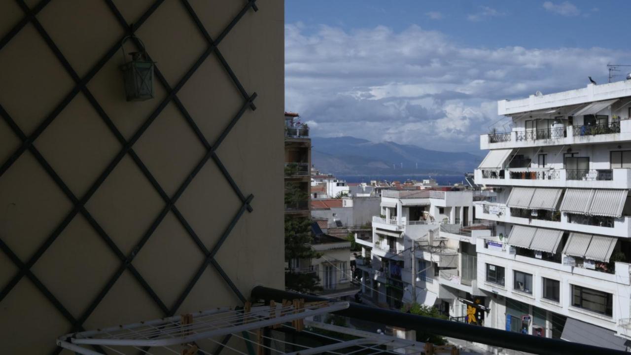 Γ3 - The Weekend Getaway One Apartment Aigio Exterior photo
