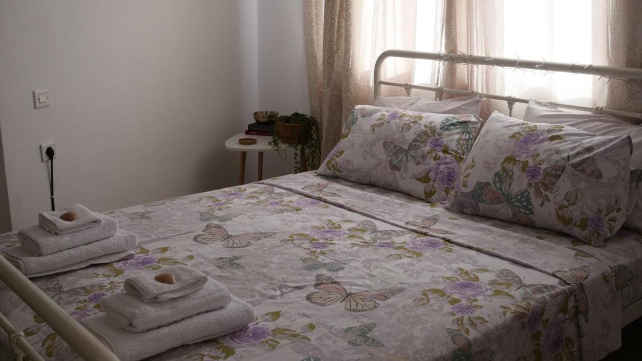 Γ3 - The Weekend Getaway One Apartment Aigio Exterior photo